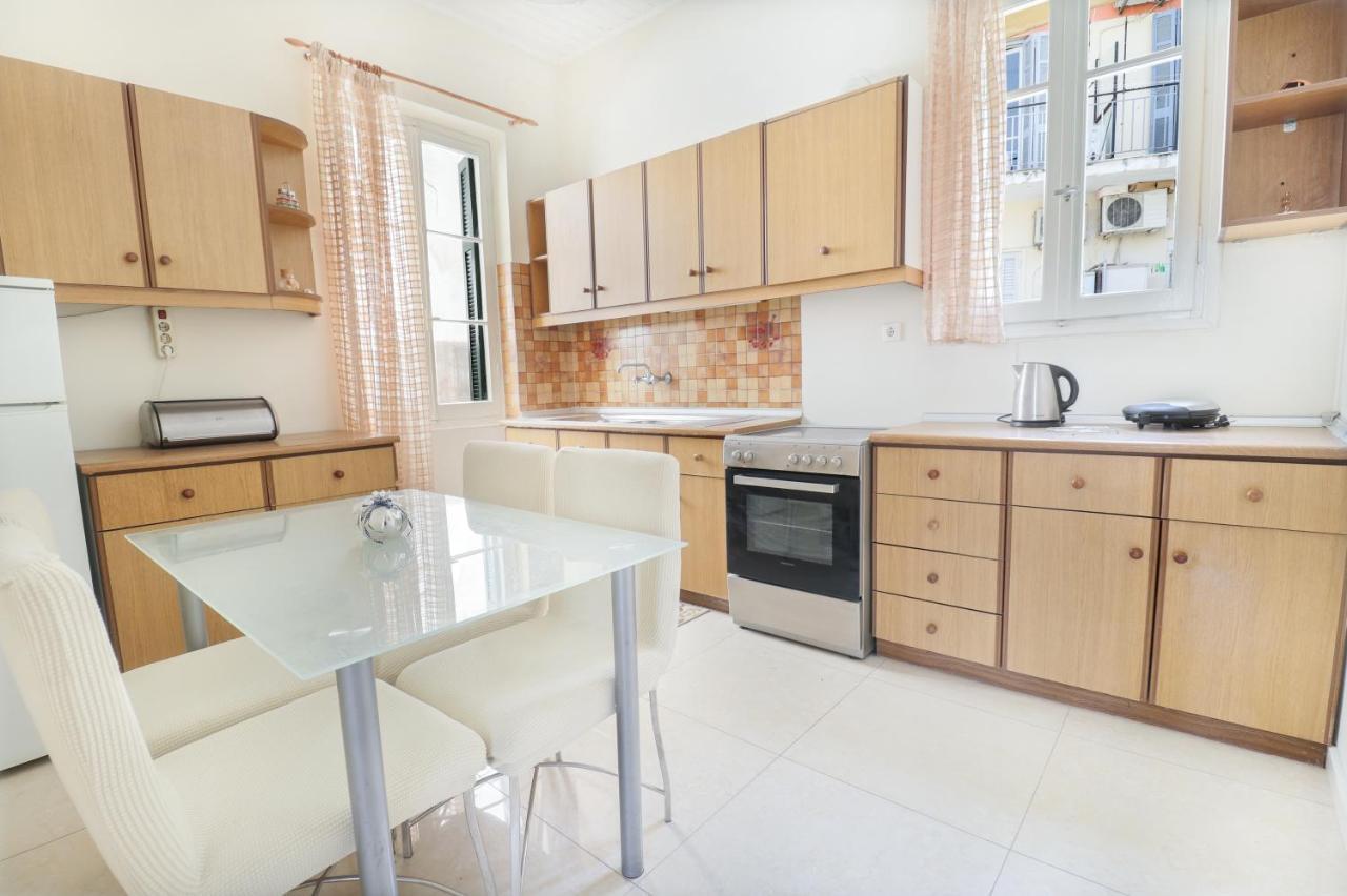 Down Town Apartment By Corfuescapes Corfu  Exteriör bild